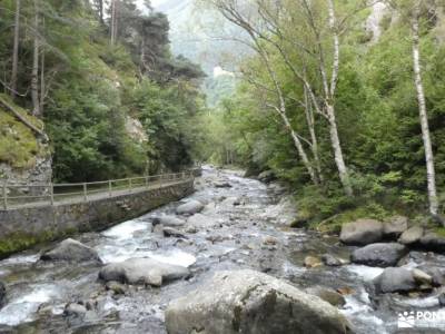 Andorra-País de los Pirineos; parque natural hoces del rio duraton belen viviente de buitrago mochil